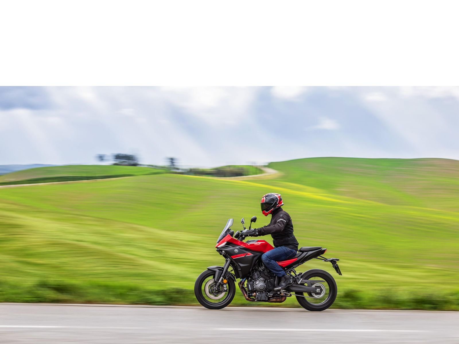 Мотоцикл YAMAHA TRACER 7 (Redline) 2026